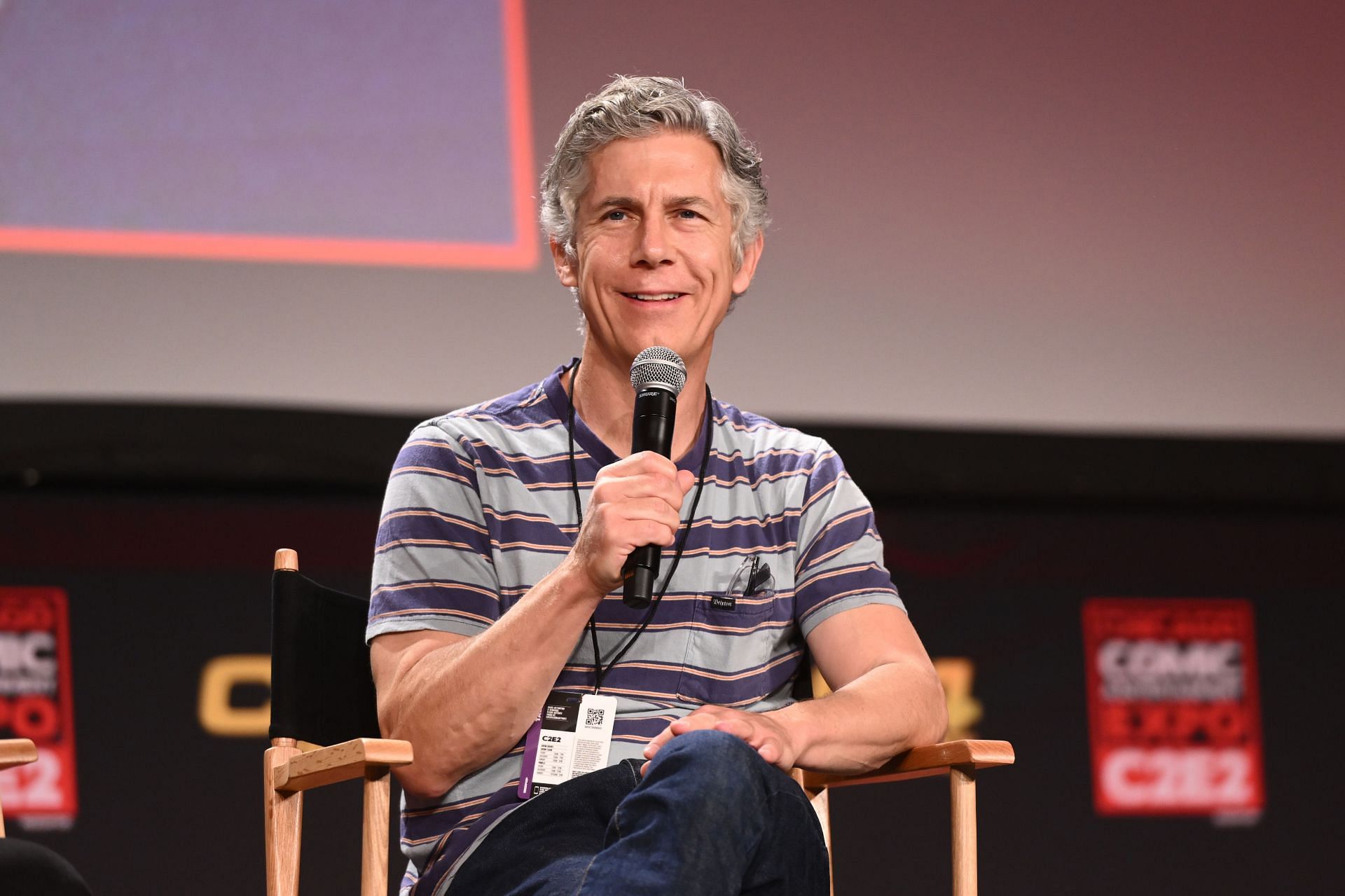 Chris Parnell speaks on stage during the C2E2 Chicago Comic & Entertainment Expo (Image via Getty)